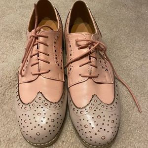 Womens Pink Wingtip Shoes